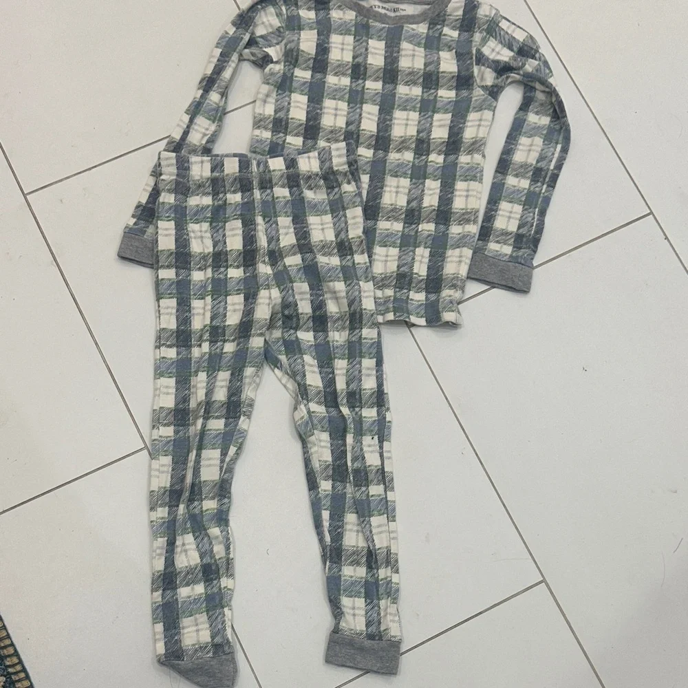 Burt’s bees Plaid Kids Pajamas Set - Blue Gray and White 4T